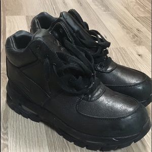Nike ACG Boots Size 7